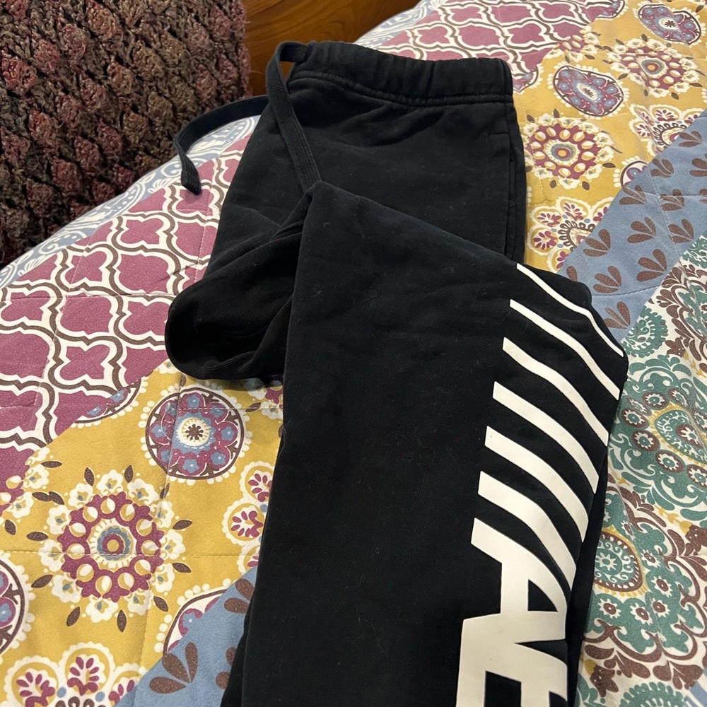 American eagle sweatpants